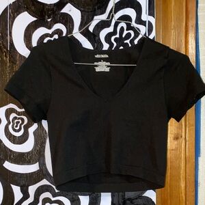 Wild Fable Black Short Sleeve V-Neck Top